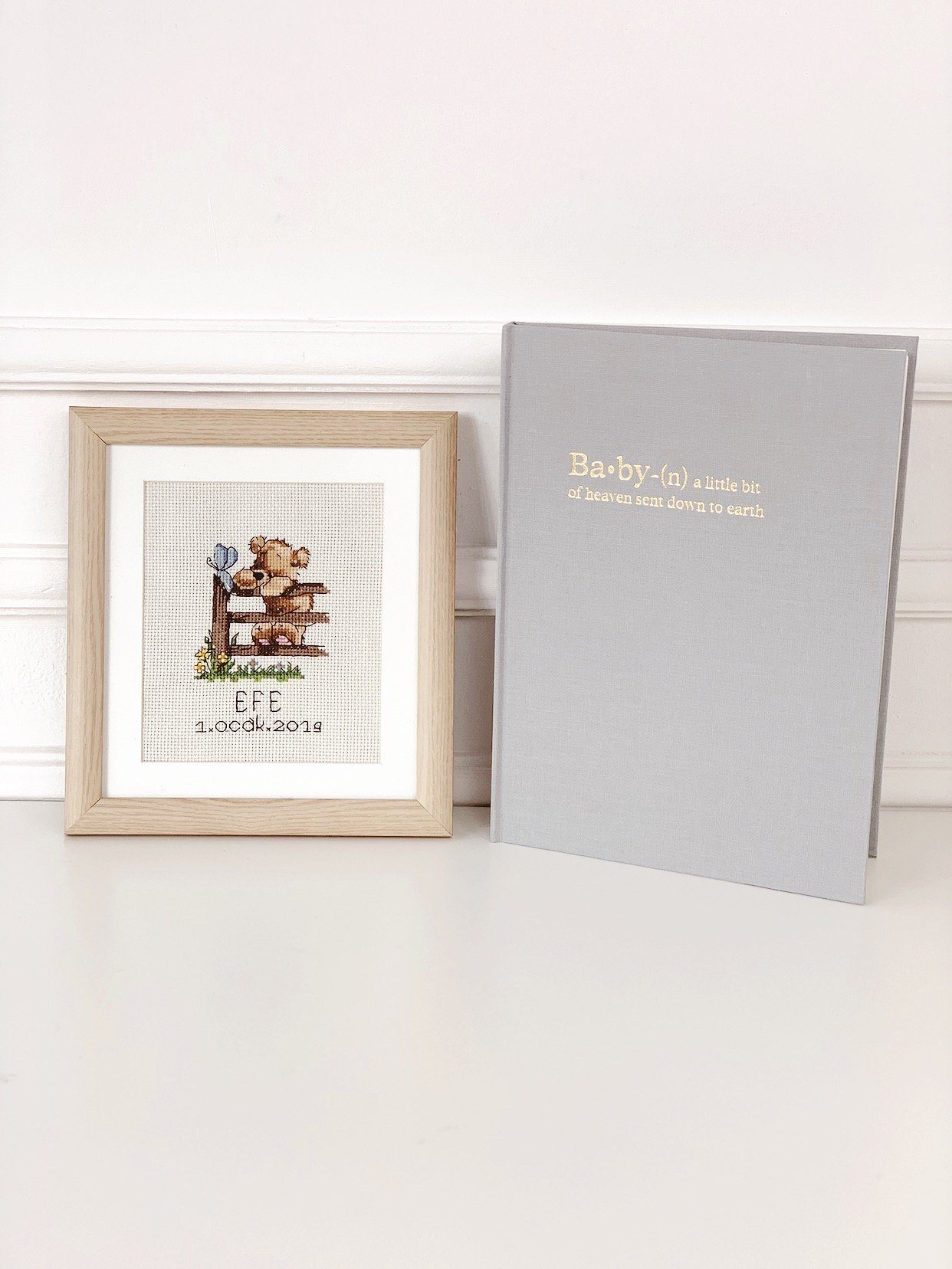 Kanaviçe Bebek Odası Çerçevesi - Chapters