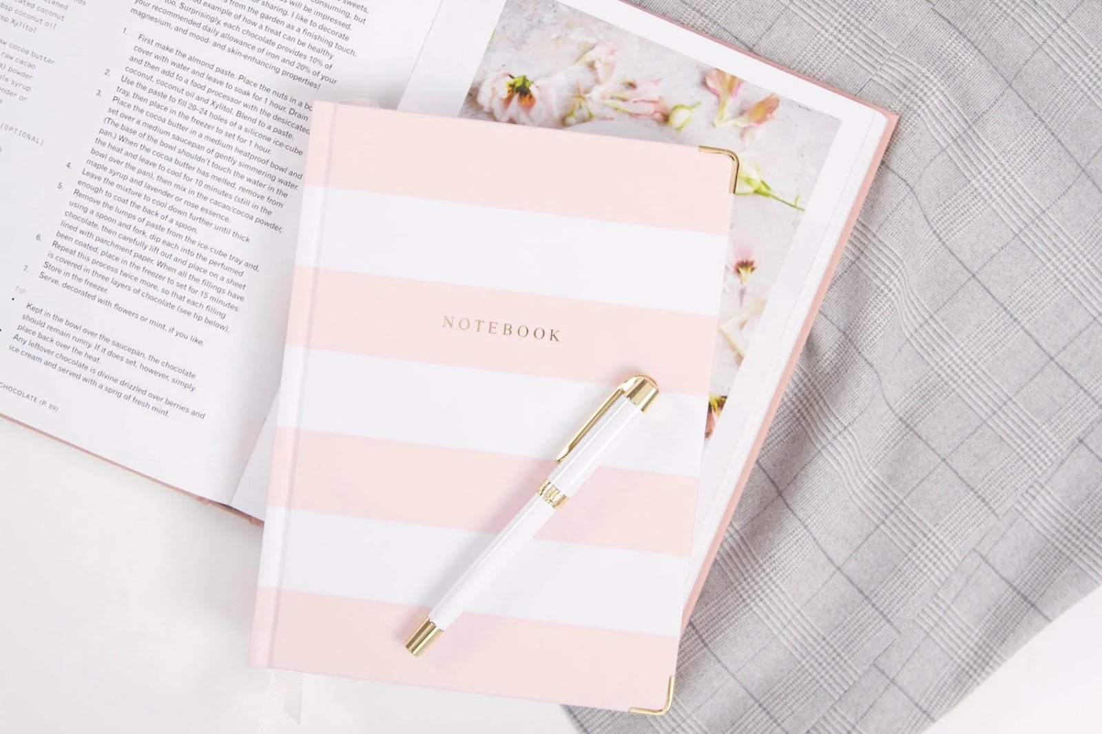 Notebook, Pink & White - Chapters